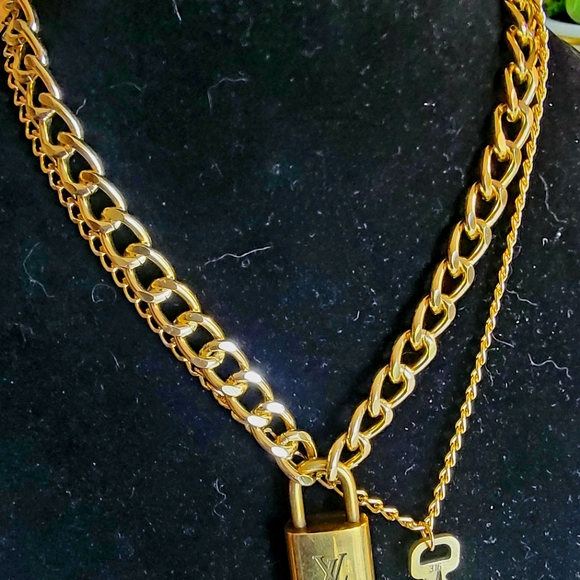 "ANOTHER ONE!" ⚠️ Authentic Louis Vuitton 🔐316 on a gorgeous DOUBLE Chain! - Picture 7 of 10